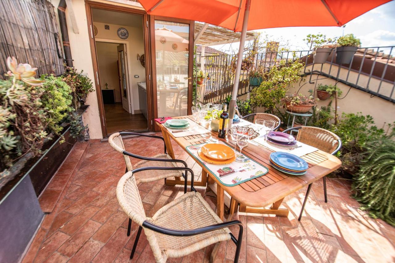 Apartamento Residenza Al Pavone Luxury With Terrace Lucca Exterior foto