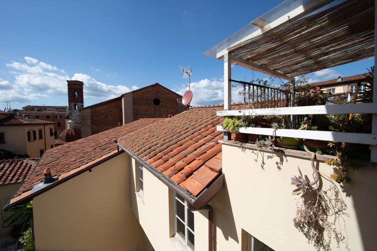Apartamento Residenza Al Pavone Luxury With Terrace Lucca Exterior foto