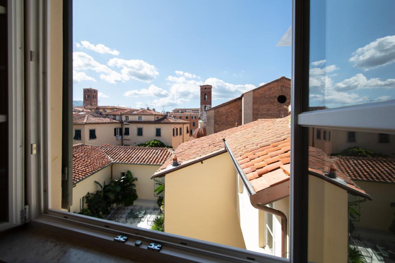 Apartamento Residenza Al Pavone Luxury With Terrace Lucca Exterior foto