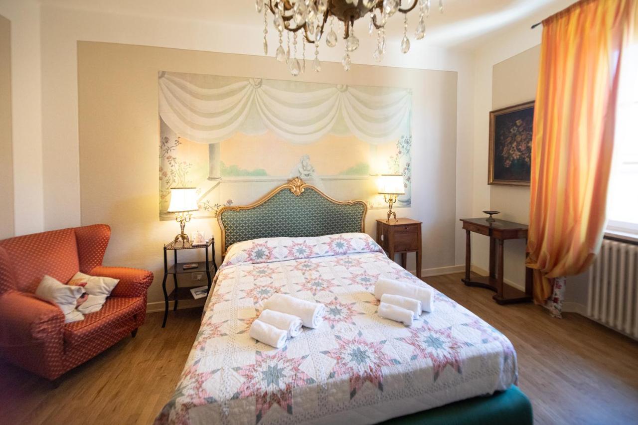 Apartamento Residenza Al Pavone Luxury With Terrace Lucca Exterior foto