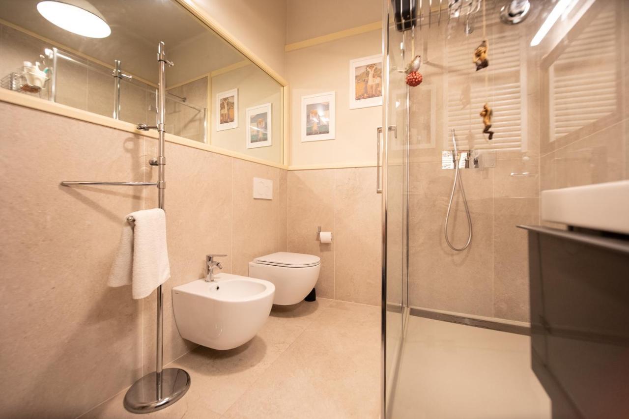 Apartamento Residenza Al Pavone Luxury With Terrace Lucca Exterior foto