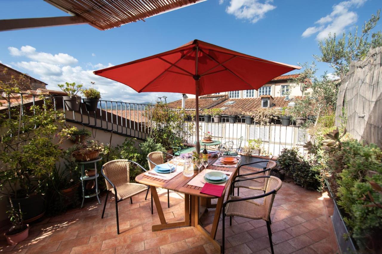 Apartamento Residenza Al Pavone Luxury With Terrace Lucca Exterior foto