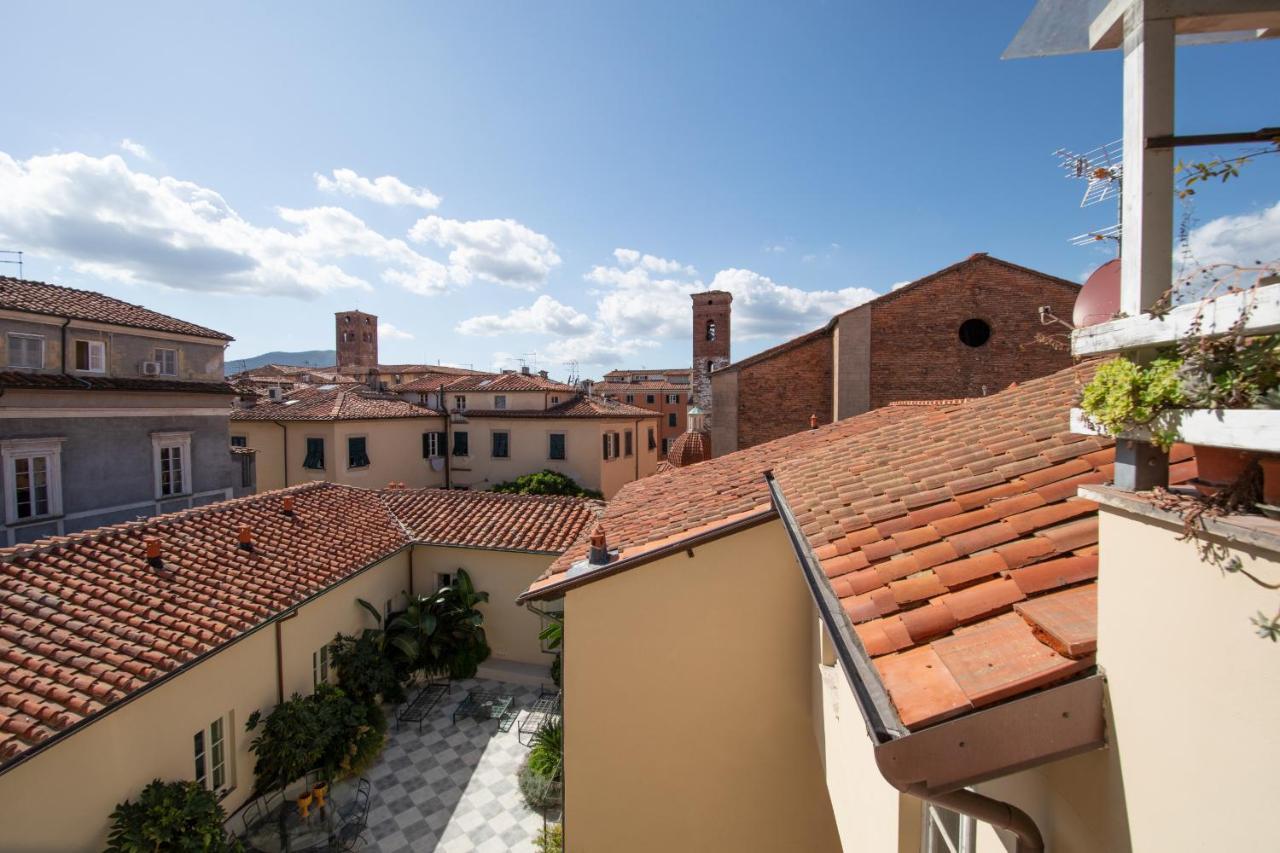 Apartamento Residenza Al Pavone Luxury With Terrace Lucca Exterior foto