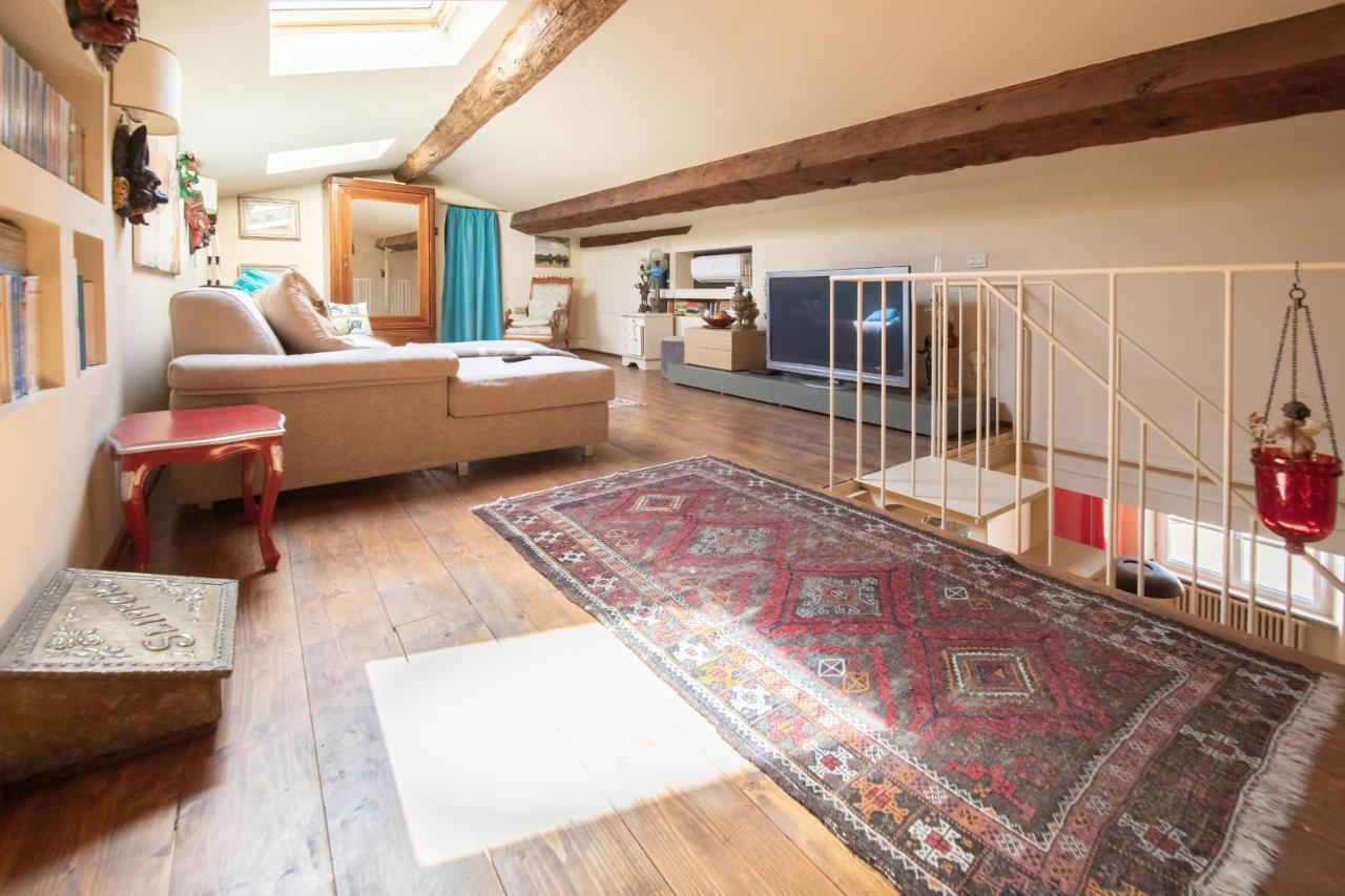 Apartamento Residenza Al Pavone Luxury With Terrace Lucca Exterior foto