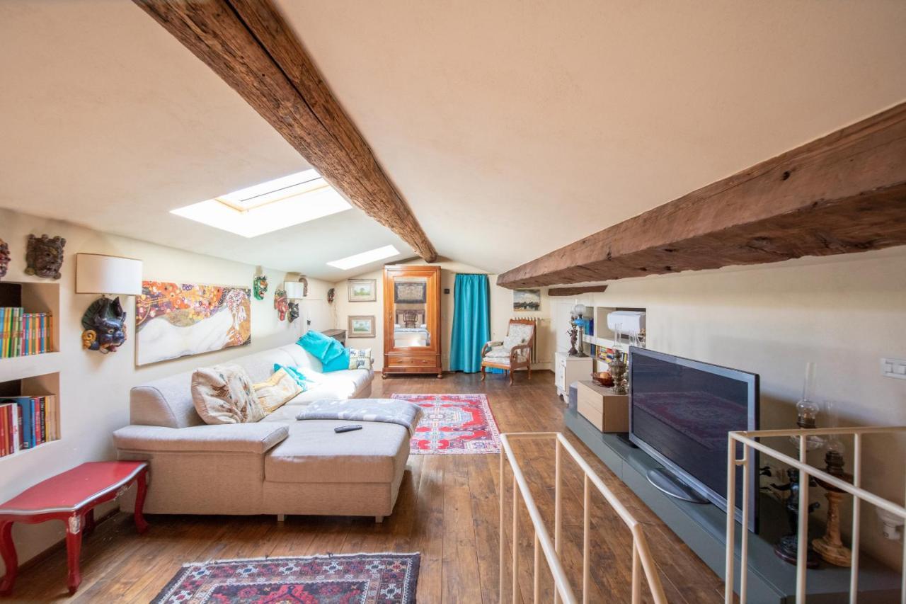 Apartamento Residenza Al Pavone Luxury With Terrace Lucca Exterior foto